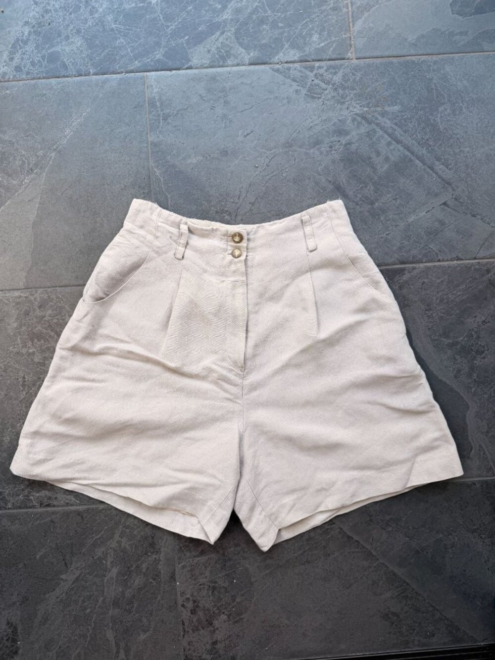 High waist beige linen blend shorts XS 90's Fall romcom